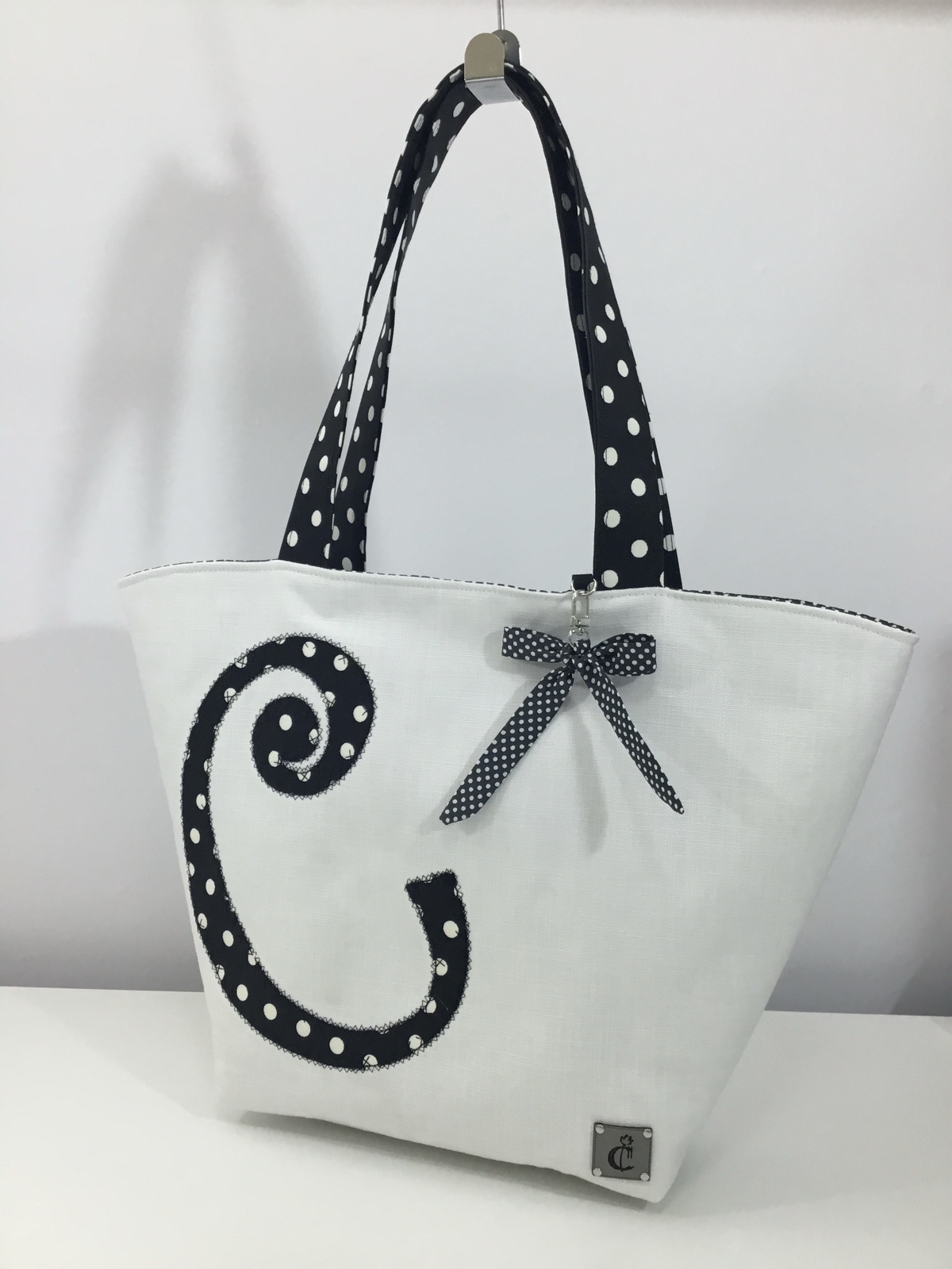 Curvy%20and%20Dotty%20-%20Siyah%20-%20Plaj%20Çantası%20